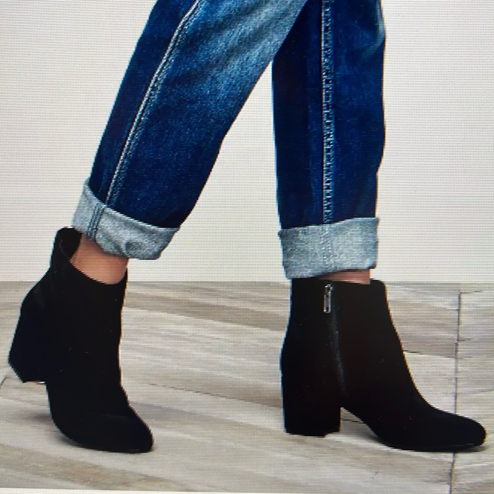 Steve Madden Holster Bootie Black Suede Size 6.5M Capsule Minimalist Normcore